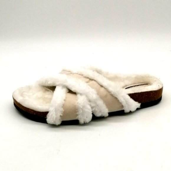 Maurices Womens Wedge Heel Slide Slipper Faux Fur Cushioned Beige White No Size - Picture 1 of 8